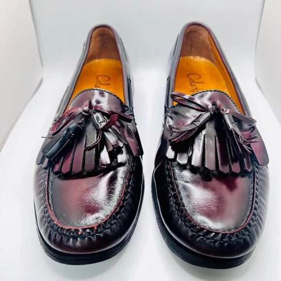 Size 8D COLE HAAN Burgandy Tassle Loafers - Fantastic Condition - Retail: $160 - Picture 1 of 12